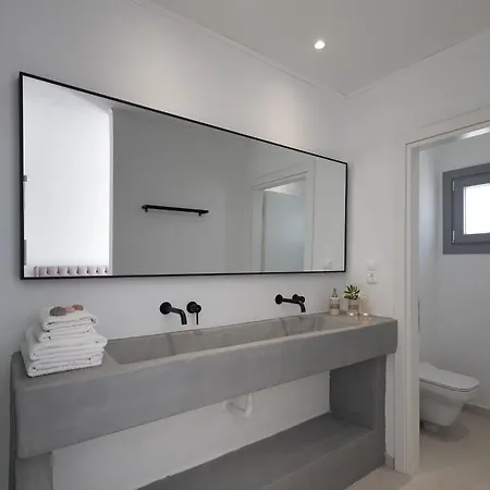 ホテル Chrysonisos With Sunset & Seaviews Near Kini