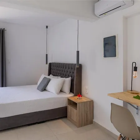 ホテル Chrysonisos With Sunset & Seaviews Near Kini