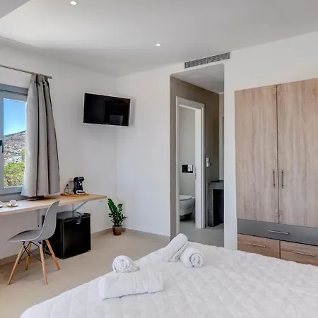 Hotel Chrysonisos With Sunset & Seaviews Near Kini