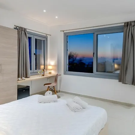 호텔 Chrysonisos With Sunset & Seaviews Near 키니언