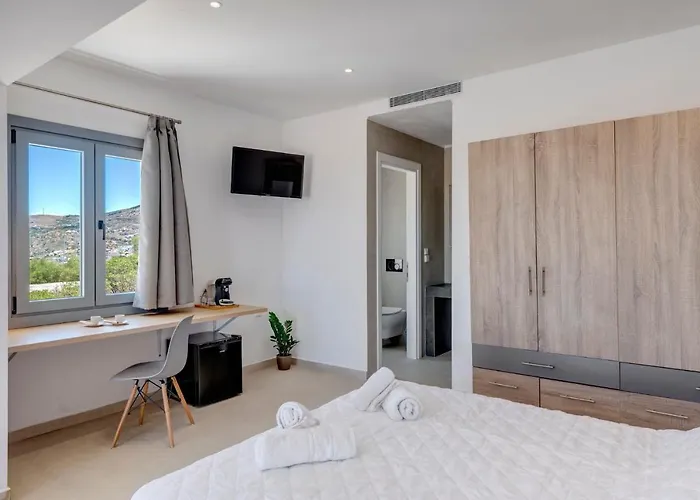 מלון Chrysonisos With Sunset & Seaviews Near Kini