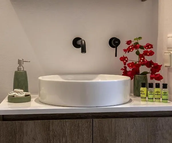 Chrysonisos With Sunset & Seaviews Near מלון Kini